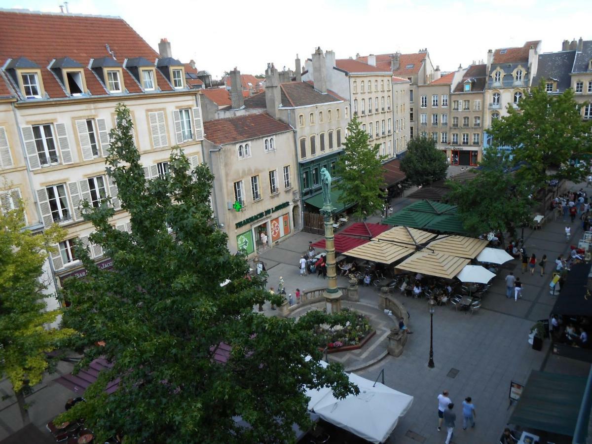 Grand Appartement Vue Cathedrale Metz Exterior foto
